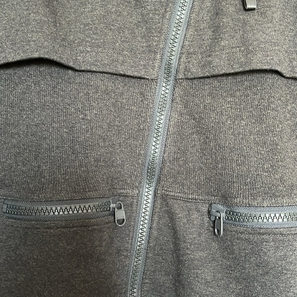 Lululemon Full Zip L/S Jacket, Grey, 6 - Picture 6 of 13